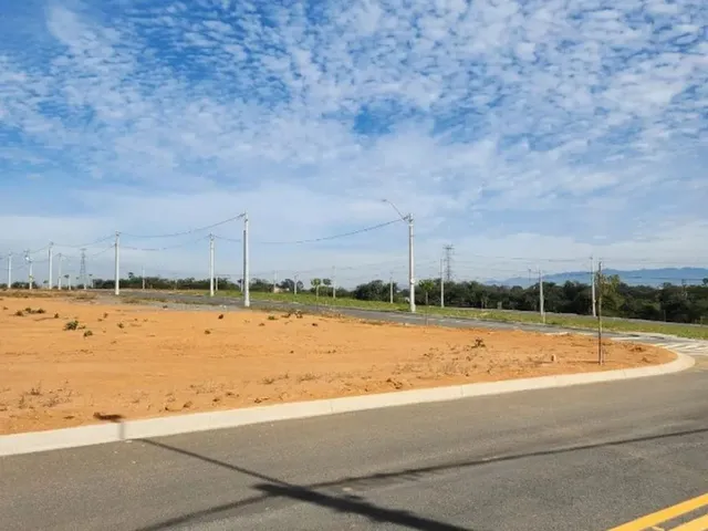 Imagem: Terreno de 350M2 em Pindamonhangaba no Condomínio