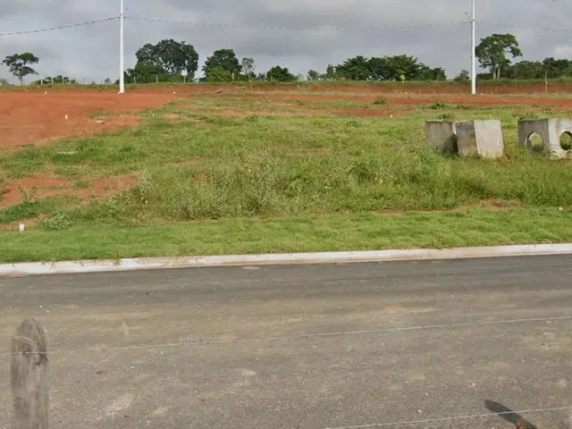 Imagem: Vende Se Um Lote de 10,50 X 32 no Bairro