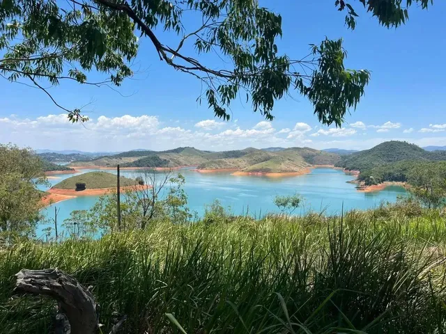 Imagem: Vende-Se Terreno em Excelente Localização
