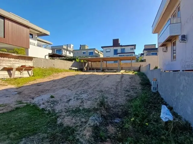 Imagem: Terreno Medindo 15X32,62 em Condomínio