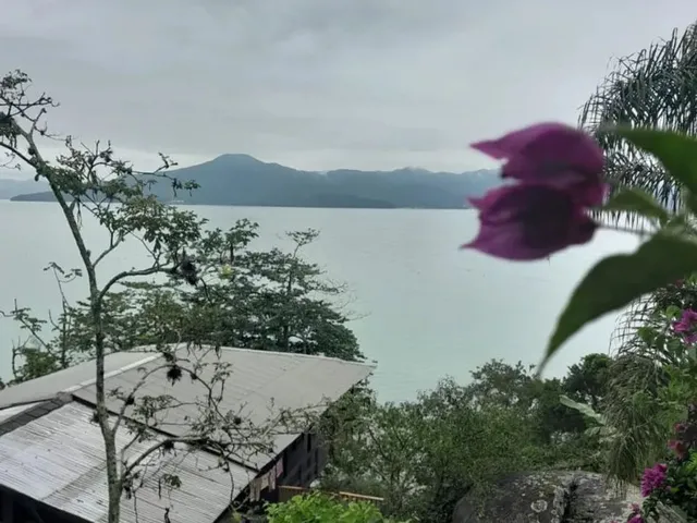 Imagem: Vende-Se Terreno 6764 M2 em Frente a Praia