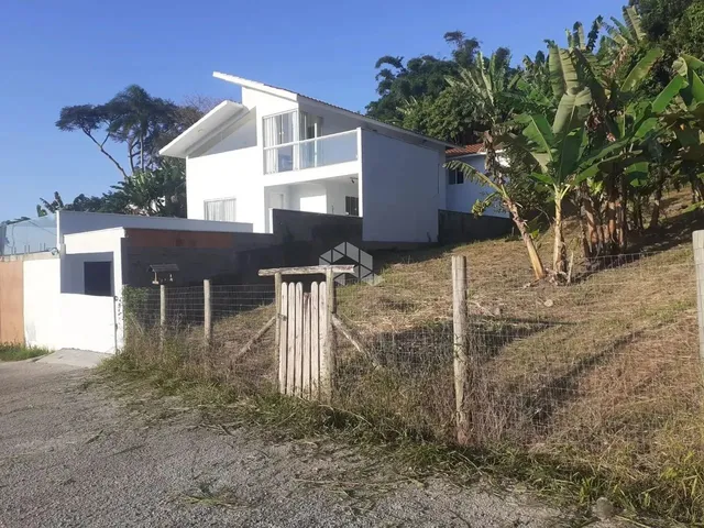 Imagem 4: Terreno a Venda no Ratones