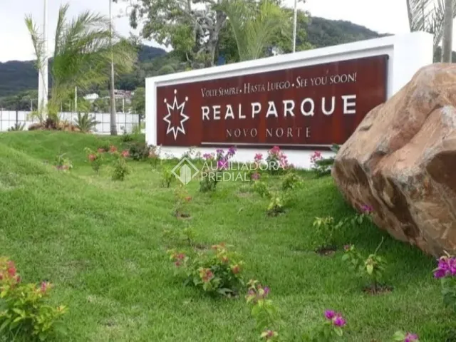 Imagem: Terreno À Venda com 476 M² no Bairro Vargem