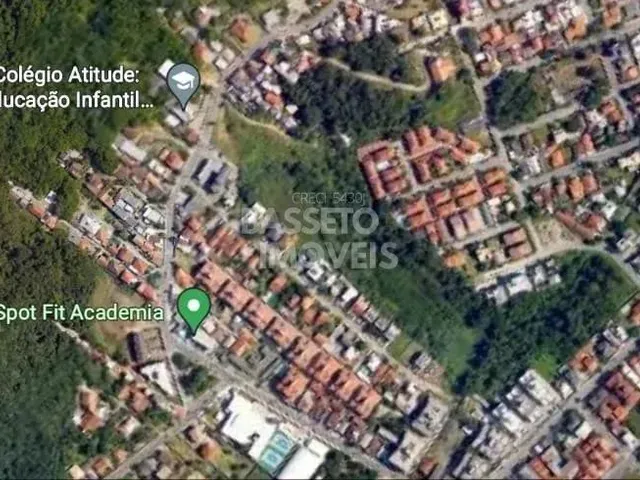 Imagem: Terreno em Canasvieiras em Excelente Localização