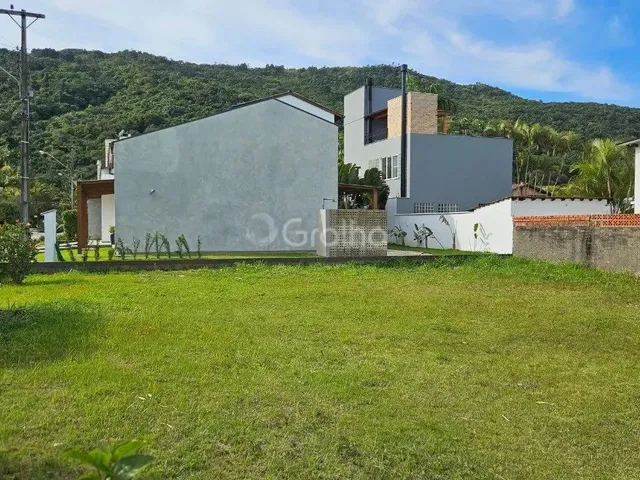 Imagem: Terreno de 400M² na Ponta das Canas