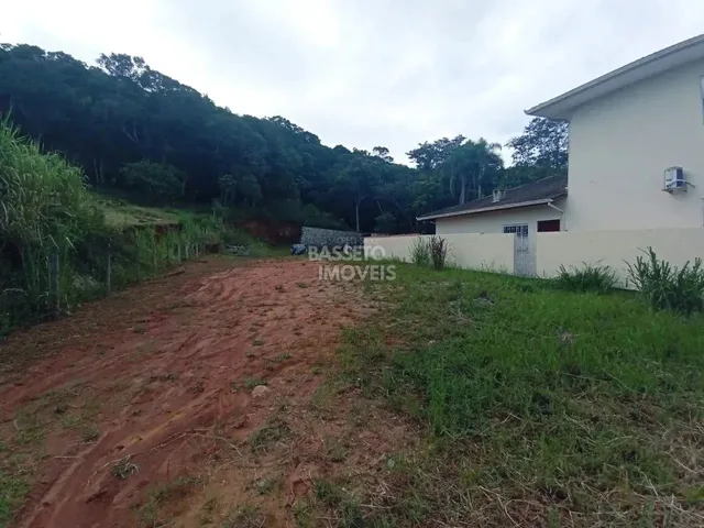 Imagem 3: Terreno com Viabilidade de Construção e Vista Mar