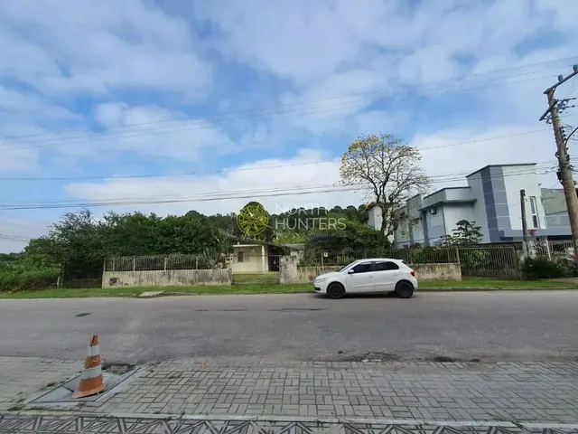 Imagem 9: Terreno À Venda em Canasvieiras com Possibilidade de Construção de Prédio
