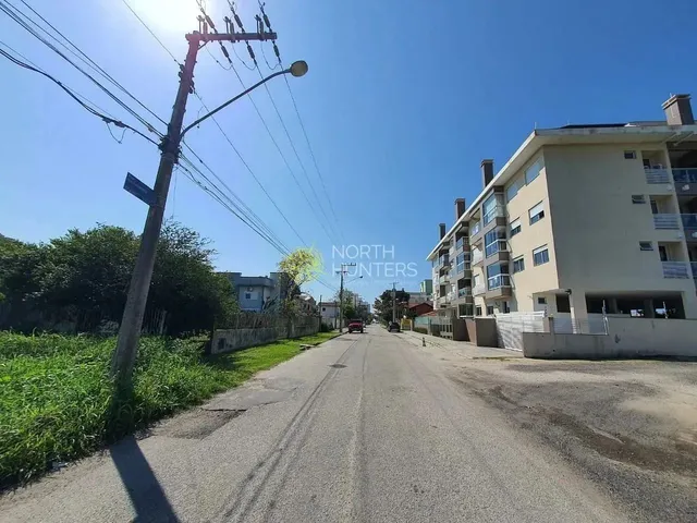 Imagem 6: Terreno À Venda em Canasvieiras com Possibilidade de Construção de Prédio