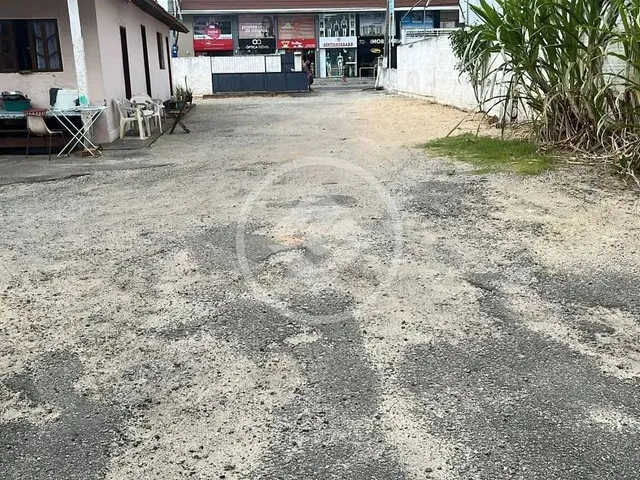 Imagem: Terreno Amplo com 2.689M², Localizado no