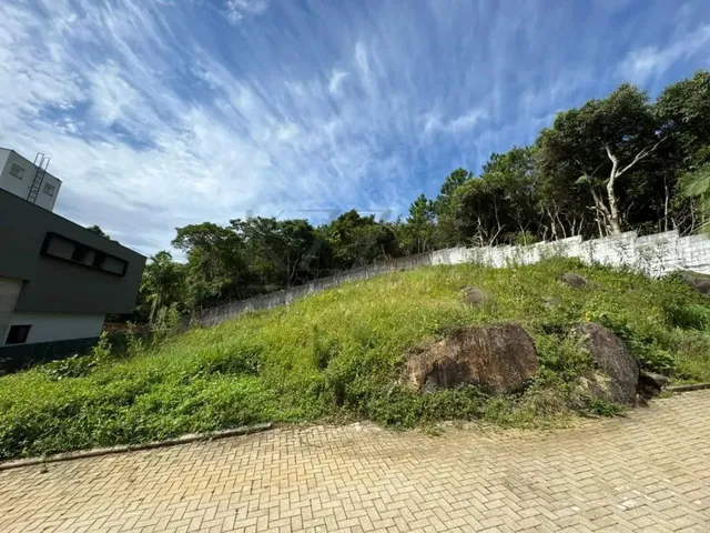 Imagem 2: Terreno para Venda em Florianópolis, Cachoeira do Bom Jesus, 1 Dormitório, 1 Suíte, 1