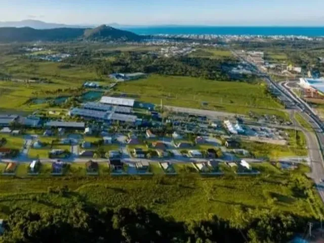 Imagem: Terreno de 450M2 À Venda em Florianópolis
