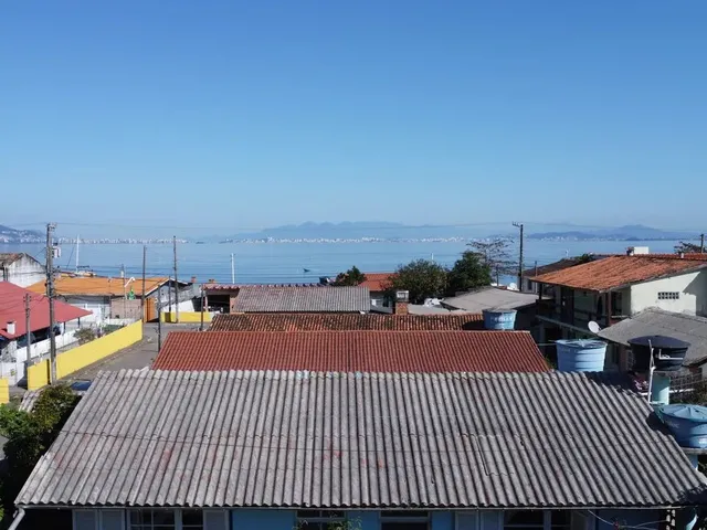 Imagem 10: Amplo Terreno a Venda no Sambaqui com 720M² e Matrícula