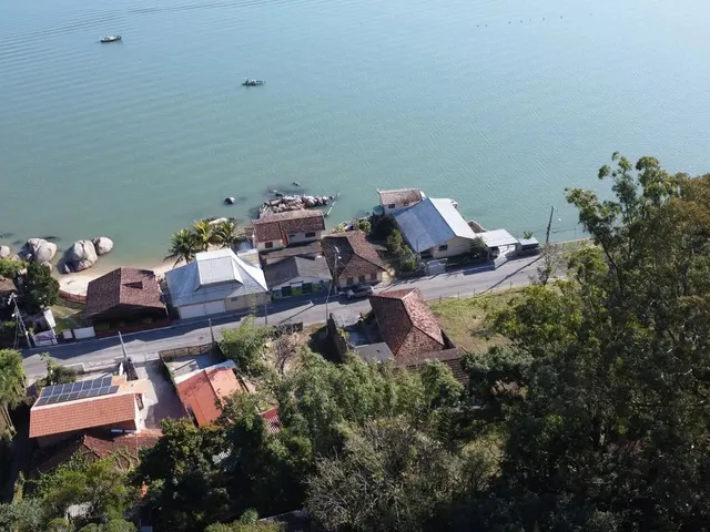 Imagem 3: Terreno Muito Próximo Ao Mar com 425M² e Matrícula em Sambaqui Florianópolis