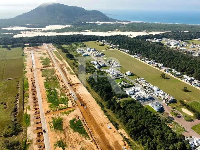 Imagem: Em Meio a Natureza Esverdeanteterrenos Planos