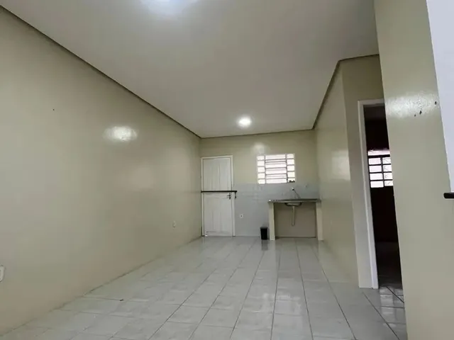 Imagem 3: Alugo Ap 2 Quartos/ Flores/Px Nilton Lins
