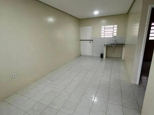 Imagem 5: Alugo Ap 2 Quartos/ Flores/Px Nilton Lins