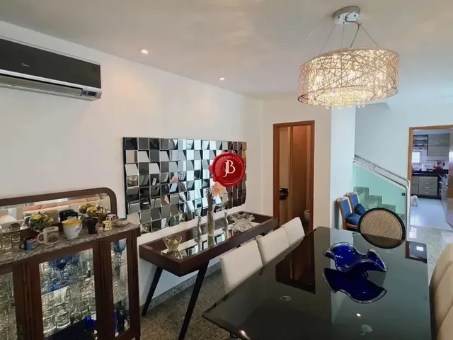 Imagem 16: Villa de Sevilha | 3 Suítes, Climatizada, com Armários, Edícula