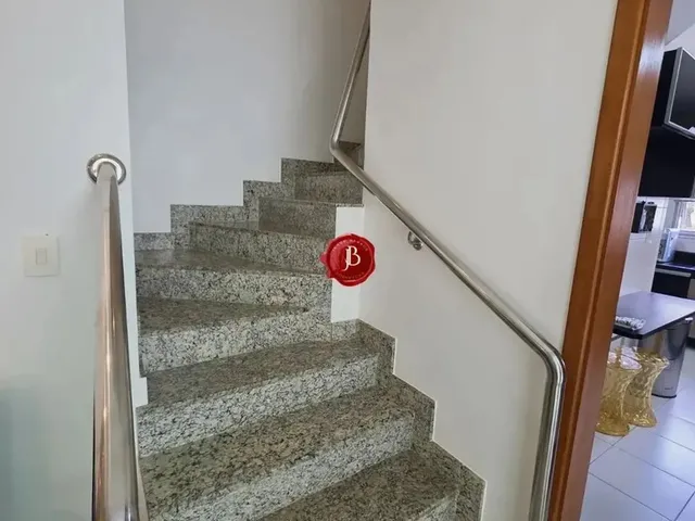 Imagem 11: Villa de Sevilha | 3 Suítes, Climatizada, com Armários, Edícula