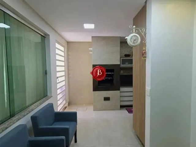 Imagem 13: Villa de Sevilha | 3 Suítes, Climatizada, com Armários, Edícula