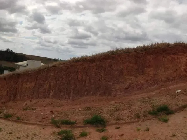Imagem 3: Lote À Venda no Bairro Paraíso