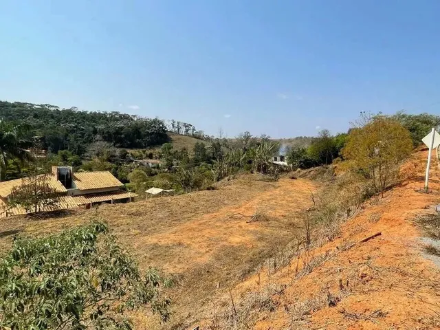 Imagem 3: Lote com 1451,00M² - com Dois Platôs Prontos