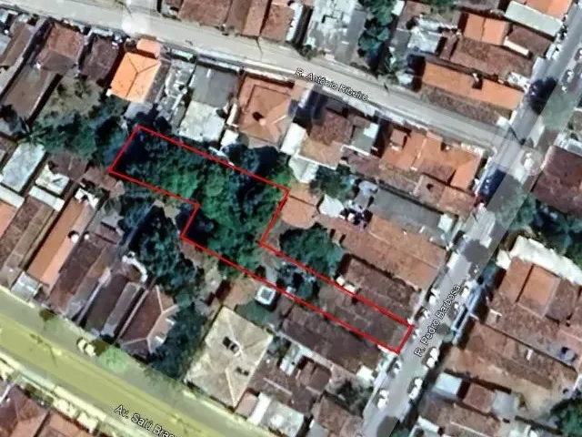 Imagem: O terreno possui 1.050m² de Área e está localizado em