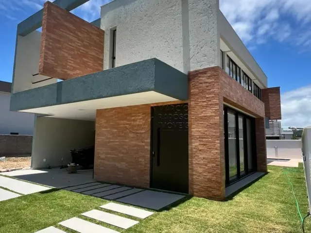 Imagem: Casa com 4 Suítes e Área de Lazer Completa