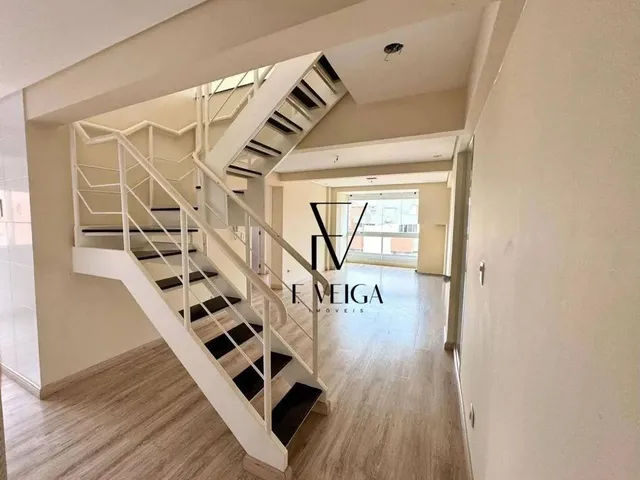 Imagem: Cobertura Duplex com 3 Dormitórios À Venda