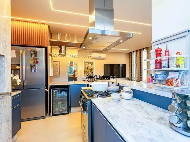 Imagem 7: Casa com 3 Dormitórios À Venda, 160 M² por R$ 1.640.000,00 - Mercês - Curitiba/Pr