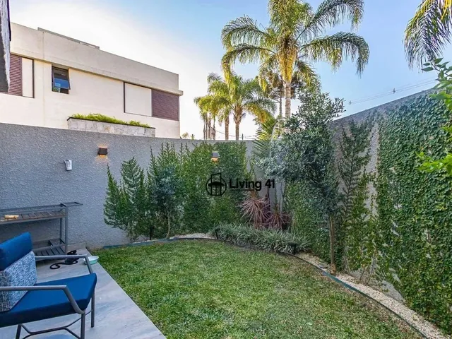 Imagem 12: Casa com 3 Dormitórios À Venda, 160 M² por R$ 1.640.000,00 - Mercês - Curitiba/Pr