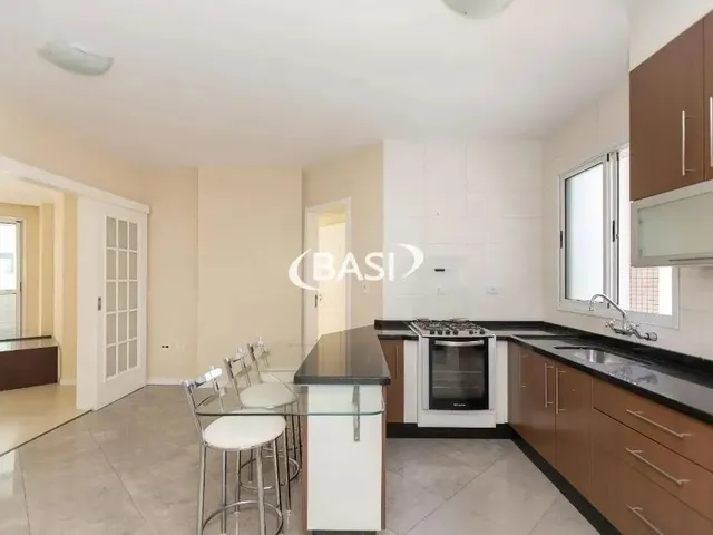 Imagem 5: Amplo Apartamento , com 03 Dormitórios, Churrasqueira À Carvão e Duas Vagas