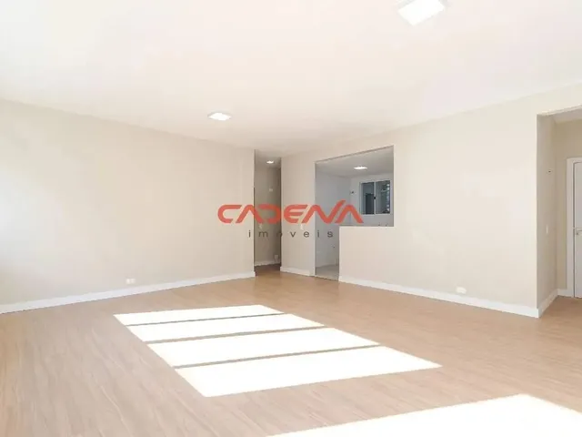 Imagem 1: Apartamento com 3 Quartos e 1 Vaga À Venda no Batel