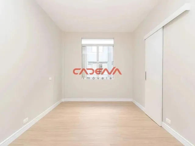 Imagem 14: Apartamento com 3 Quartos e 1 Vaga À Venda no Batel