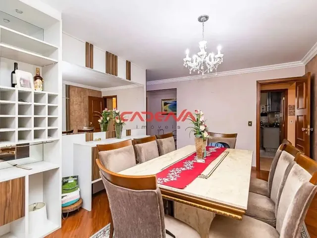 Imagem 13: Apartamento com 3 Quartos e 2 Vagas À Venda no Batel