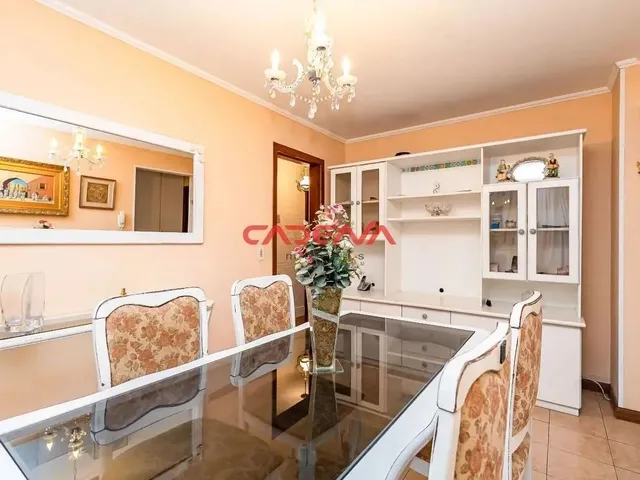 Imagem 2: Apartamento com 3 Quartos e 2 Vagas À Venda no Batel