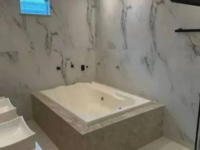 Imagem 8: Belíssima Casa Alto Padrão com 5 Suítes
