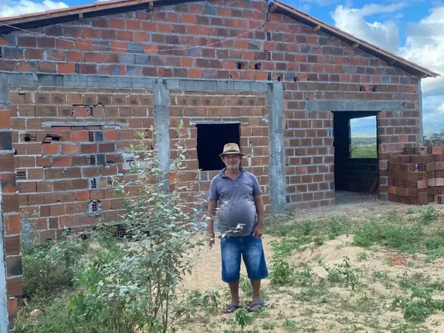 Imagem 2: Casa Grande 3 Quartos Sala, Cozinha, Área de Serviço 2 Banheiros