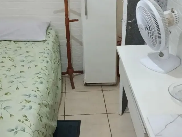 Imagem: Kitnet Pequeno Mobiliado 750 Água Luz e