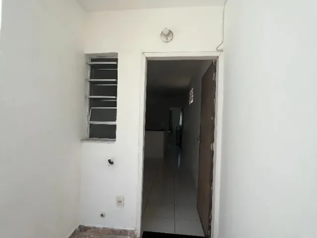 Imagem 3: Apartamento Itapuã Tranquilo Semi Mobiliado 1 Quarto