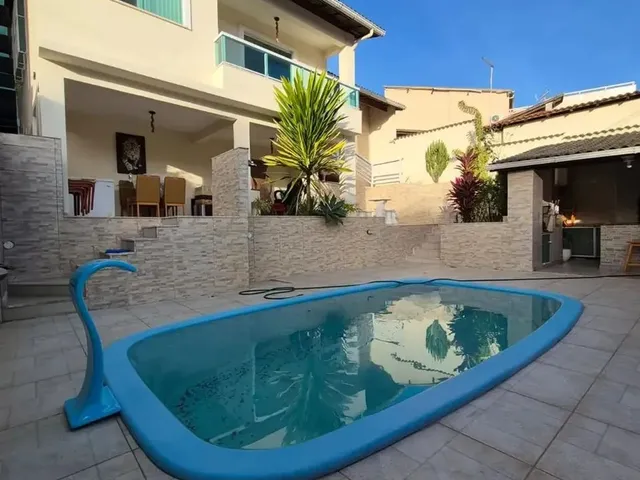 Imagem: Casa com Piscina, 3 Quartos (1 Suíte)