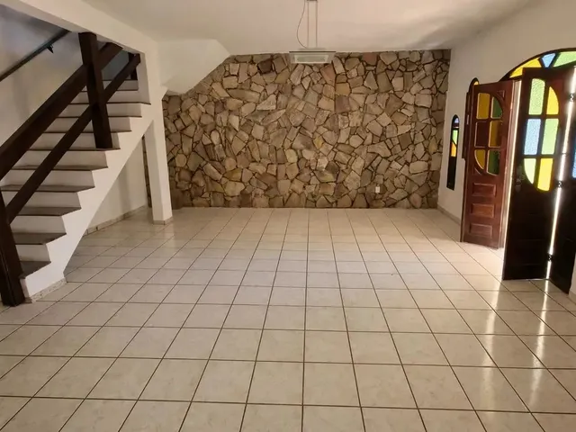 Imagem 4: Casa em Itapuã 4 Quartos, Terraço Livre (120 M²), Varandão, Área de Serviço