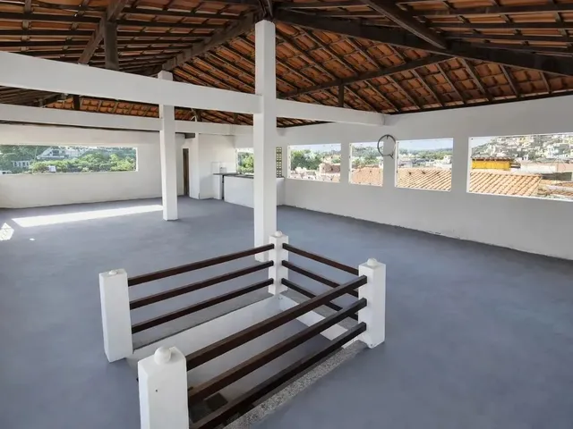 Imagem 6: Casa em Itapuã 4 Quartos, Terraço Livre (120 M²), Varandão, Área de Serviço