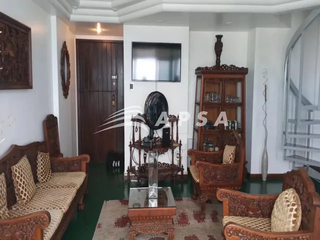 Imagem 2: Ótima Oportunidade Residencial na Pituba. Cobertura com Vista Mar, Mobiliada e Pronta