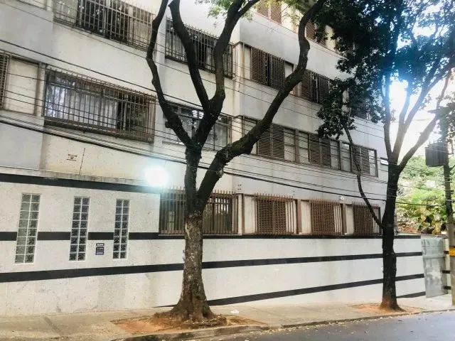 Imagem 1: Apartamento 4 Quartos na Rua Canadá - Sion
