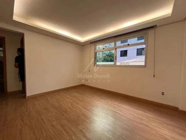 Imagem 3: 61489) À Venda - Apartamento com 2 Quartos, 1 Vaga, no Funcionários