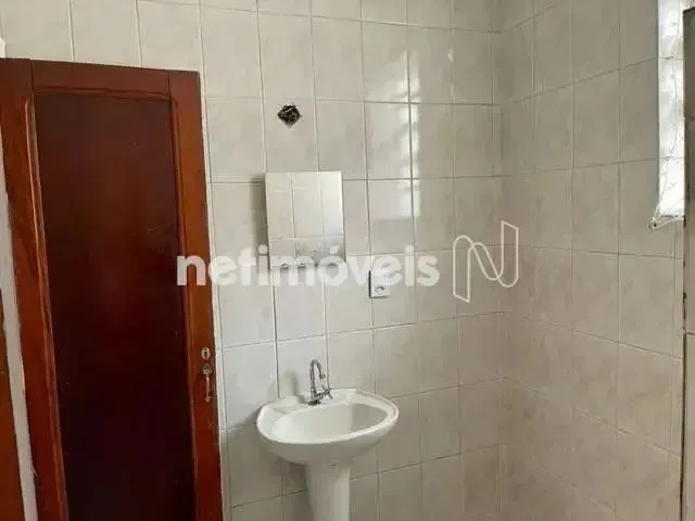 Imagem 11: Apartamento de 2 Quartos no Carmo