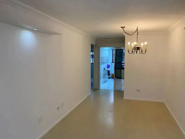 Imagem 2: Imóvel para Venda Possui 65 Metros Quadrados com 2 Quartos em Alto da Glória - Curitiba