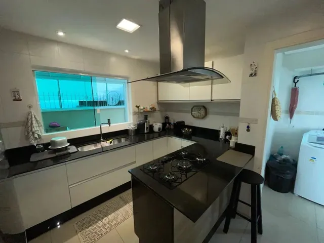 Imagem 11: Sobrado Triplex Mobiliado com 3 Suítes e Área Gourmet Maior do Condomínio