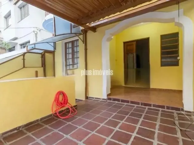 Imagem: Sobrado com 3 Quartos e 3 Banheiros À Venda