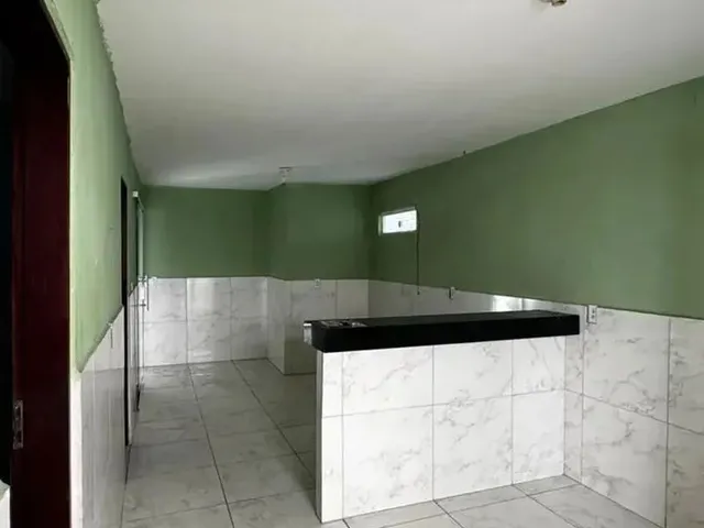 Imagem: A casa possui 2 Dormitórios, 1 Banheiro, 1 Vaga na